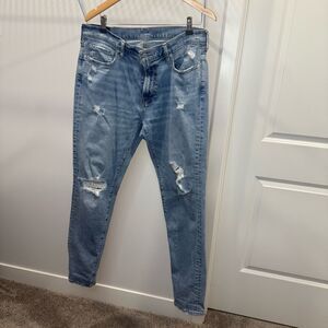 Abercrombie & Fitch Men’s Distressed Athletic Skinny Stretch Blue Jeans 34x32